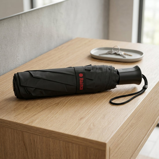 Easy-carry triple-fold rain umbrella