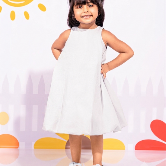 Girls' white sleeveless A-line dress