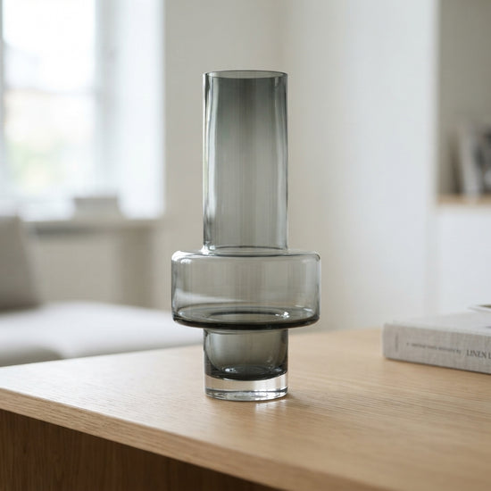 Extra-Tall Clear Glass Flower Vase main product view