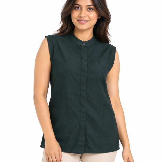 Isle Closet Women's Sleeveless Mandarin Collar Blouse - Front View (Photo 3)