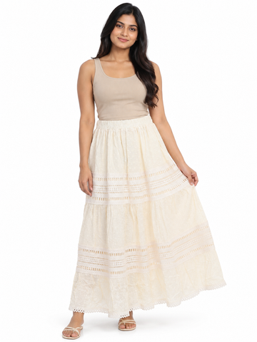 055825 View 1