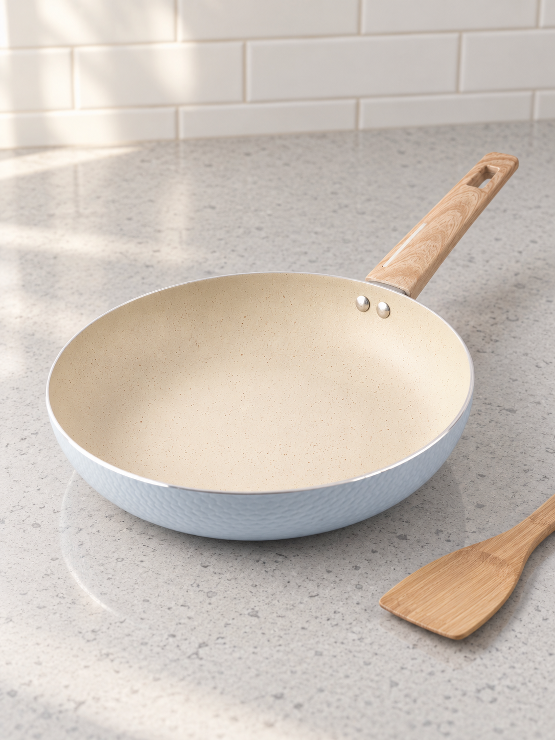 T&CO 28cm hammered ceramic non-stick frying pan skillet in baby blue with wood-grain stay-cool handle and wooden spatula