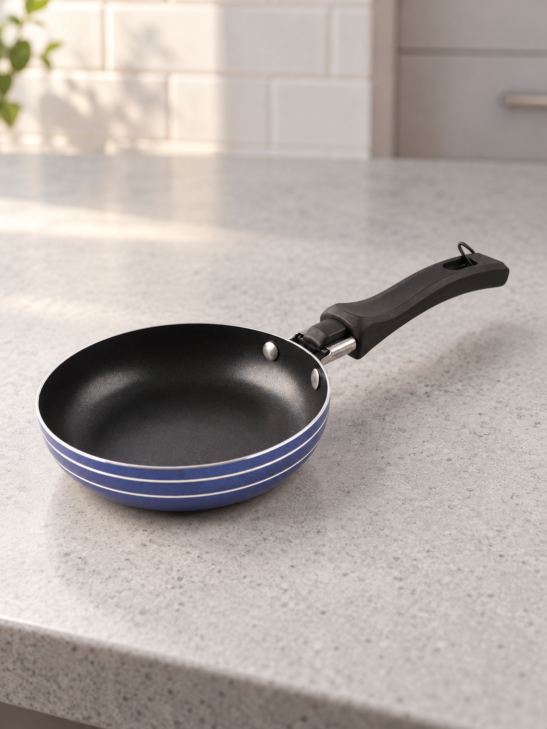 T&CO mini non-stick 12cm single egg and pancake frying pan skillet in metallic ocean blue with bakelite handle