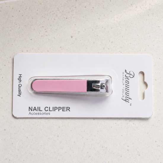 Beauuuty 8 cm stainless steel nail clipper with pastel pink handle blister pack card