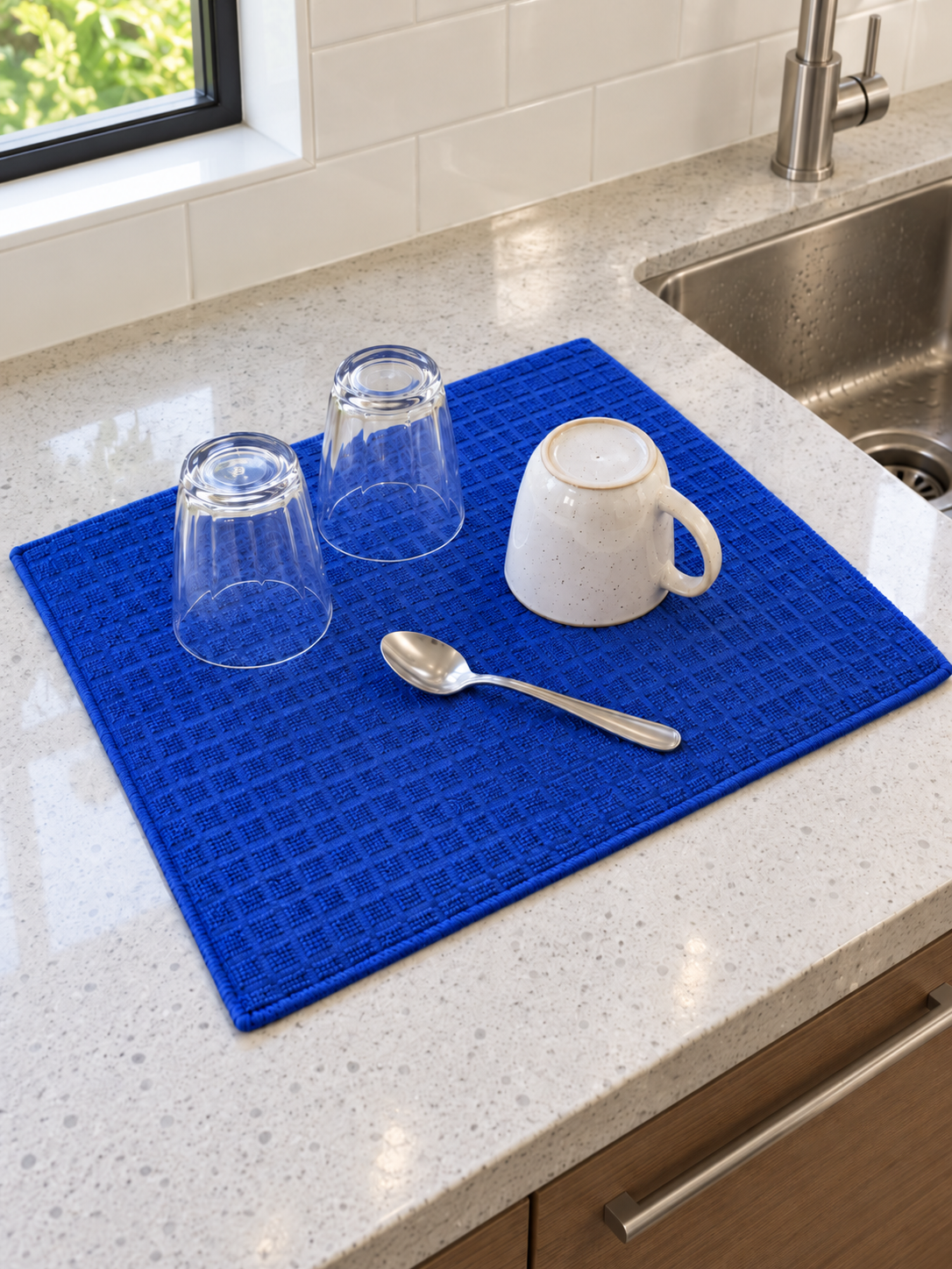 T&CO ultra-absorbent royal blue waffle-weave microfiber dish drying mat with reinforced binding for kitchen countertops
