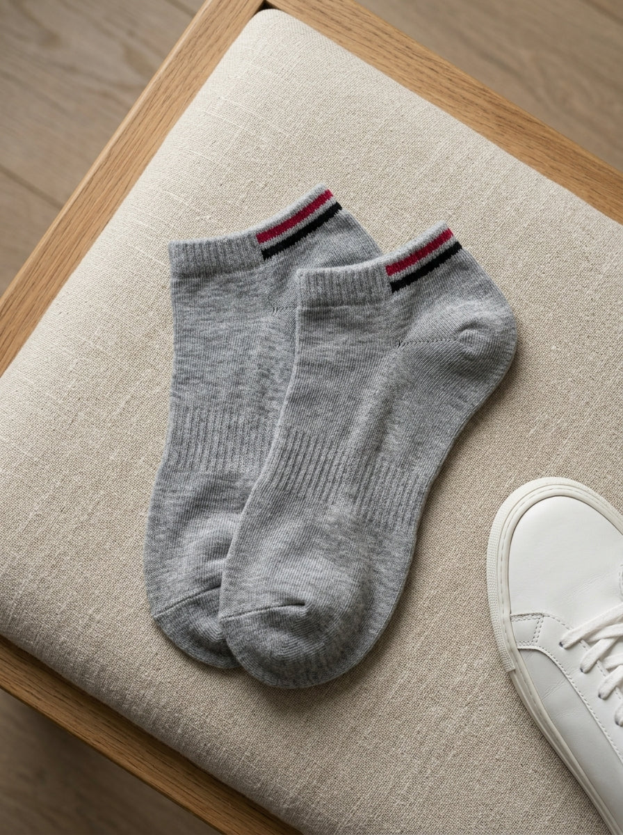 Notch men's low-cut athletic ankle socks in heather grey with reinforced heel and toe for sneakers