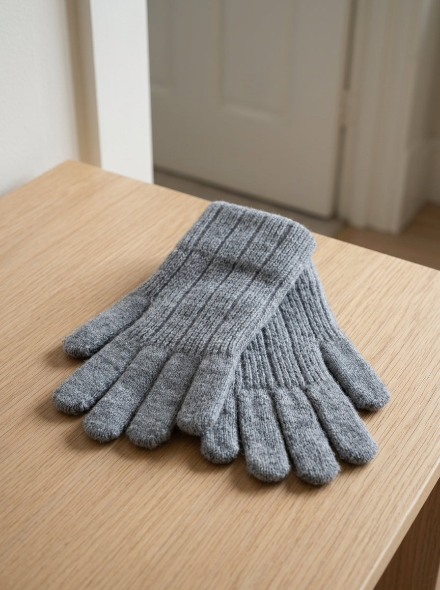 Warm knit fingerless open-tip winter gloves in heather grey with ribbed wrist cuffs for texting and typing