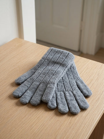 Warm knit fingerless open-tip winter gloves in heather grey with ribbed wrist cuffs for texting and typing