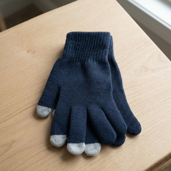 Touchscreen knit thermal winter gloves in navy blue with conductive touch fingertips for smartphone use