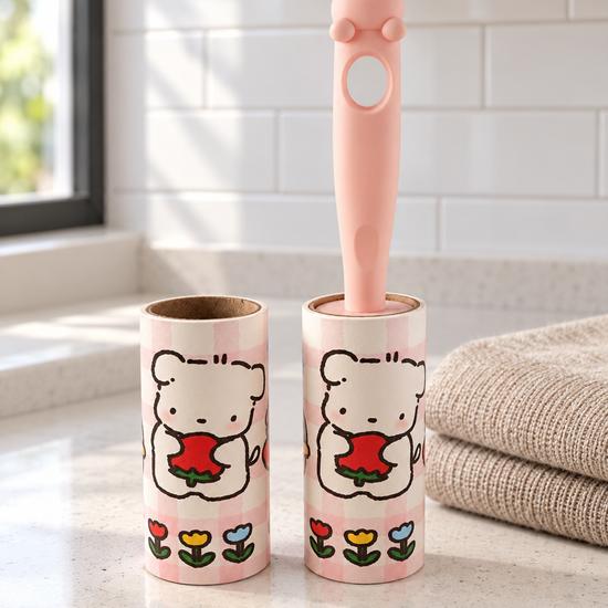 T & CO pink sticky lint roller with bear ear handle and strawberry bear cover (21 cm)