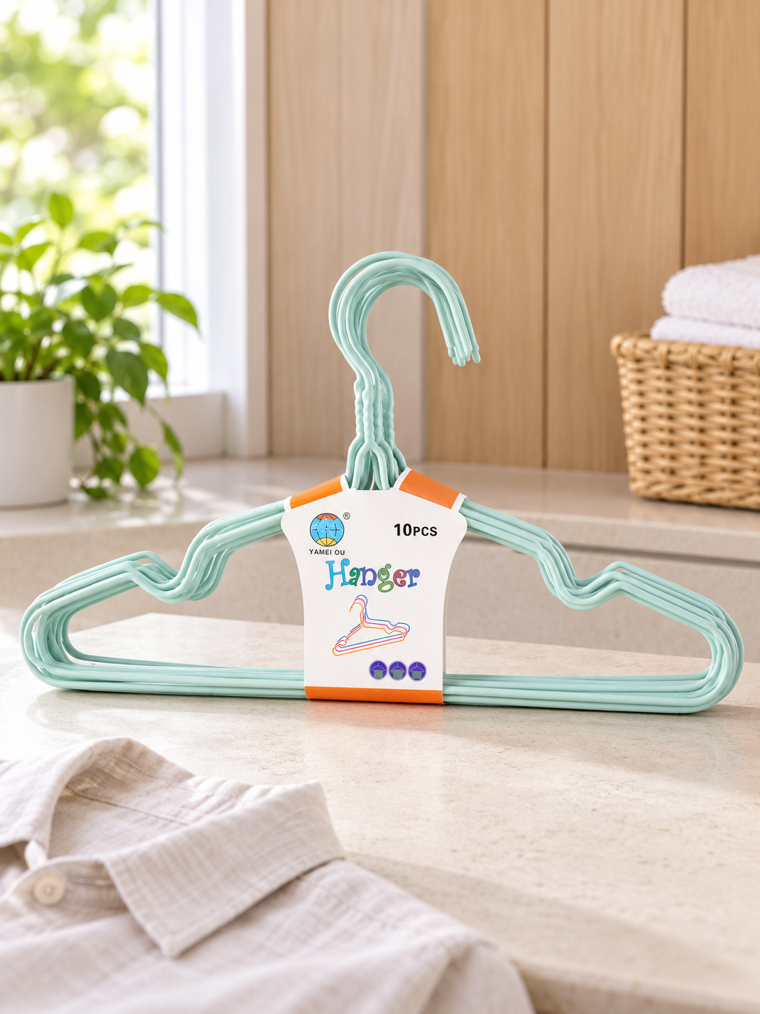 Lime green plastic kids clothes hangers 10-pack with strap notches