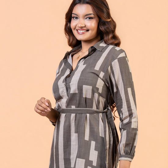 Cinnamon Isle Women's Charcoal Gray Domino Print Belted Shirt Dress mid-shot showing collar and button placket