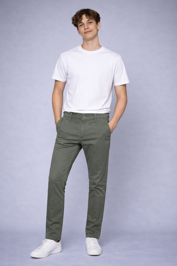 Moose Men’s Chino Pant